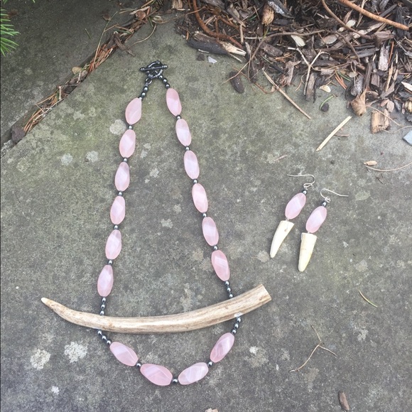 Rose Quartz Deer Antler Statement Necklace - Picture 16 of 16